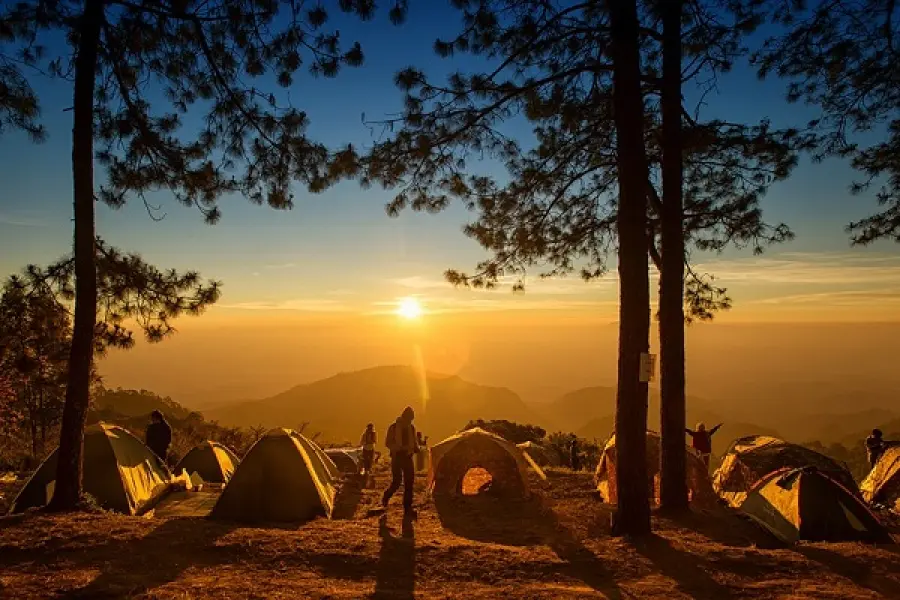 I luoghi più belli al mondo dove andare in campeggio