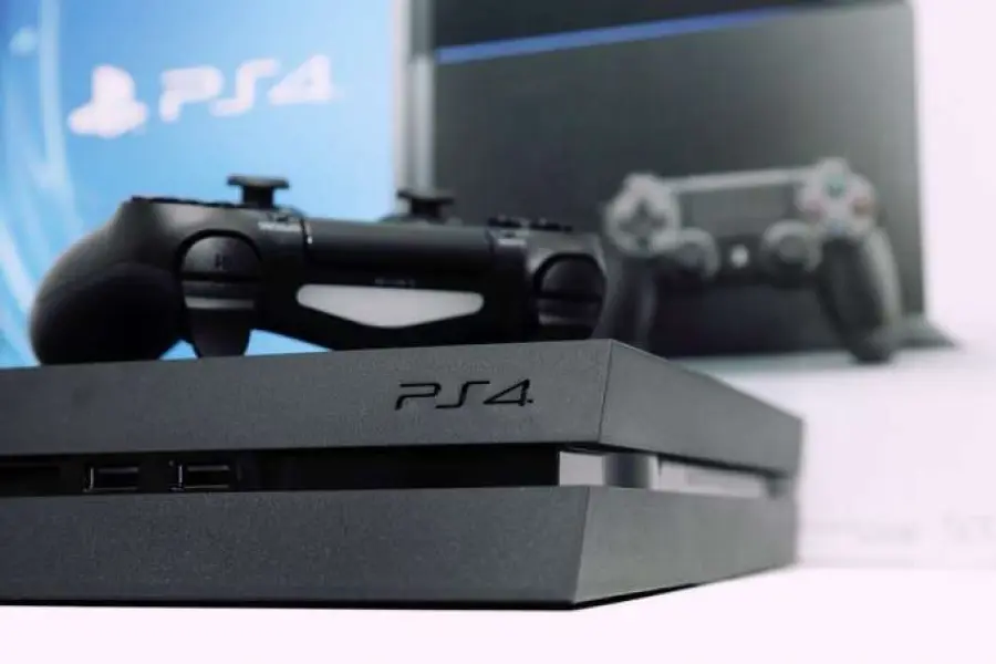 Playstation 4: vendute 5,9 milioni di console sotto le feste natalizie