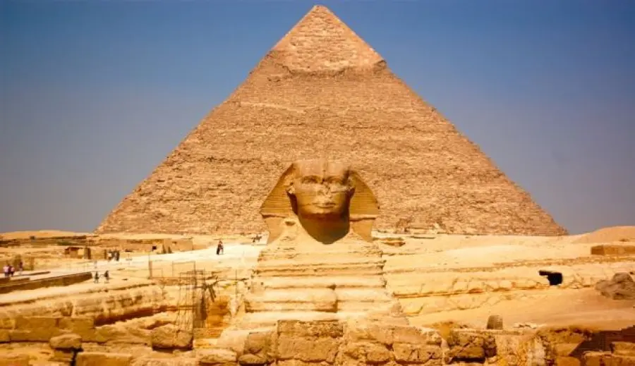 Una nuova stanza scoperta nella Piramide di Giza, mistero e meraviglia