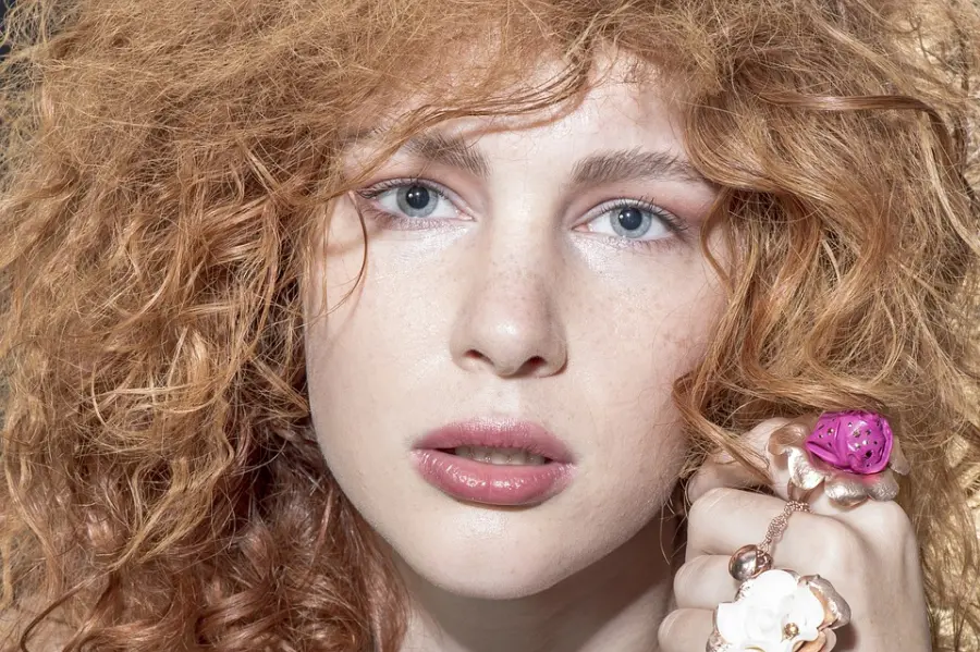 Irritazioni da make up, come risolverle per un viso pulito e sano