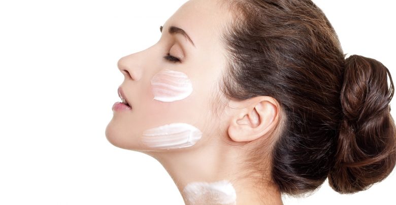 Scegliere la crema idratante ideale per il viso, come fare?